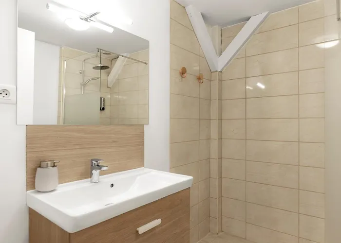 Apartment Montsejour - Climatise Netflix, Mezzanine *